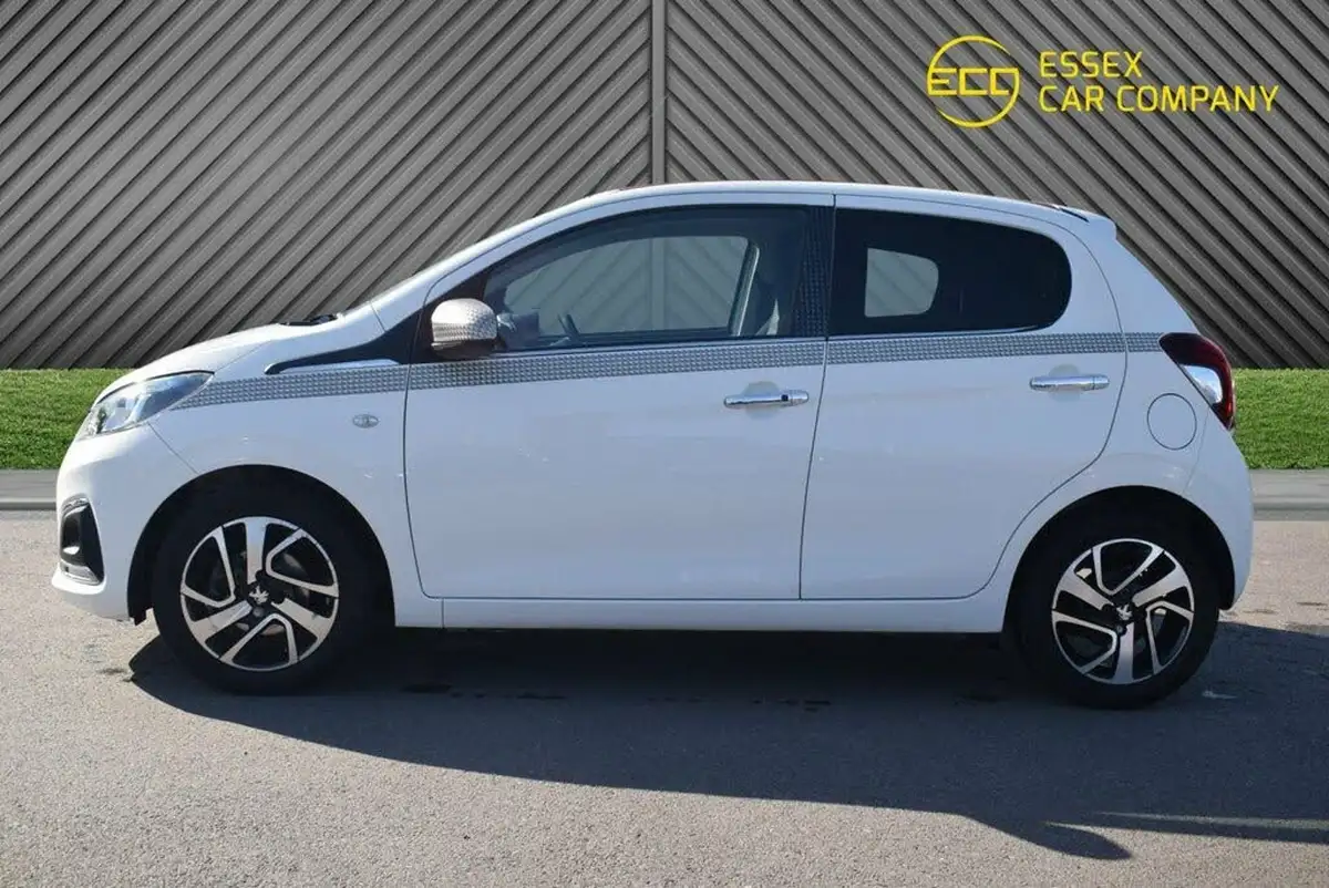 2015-peugeot-108-12-allure-top-5d-big-13