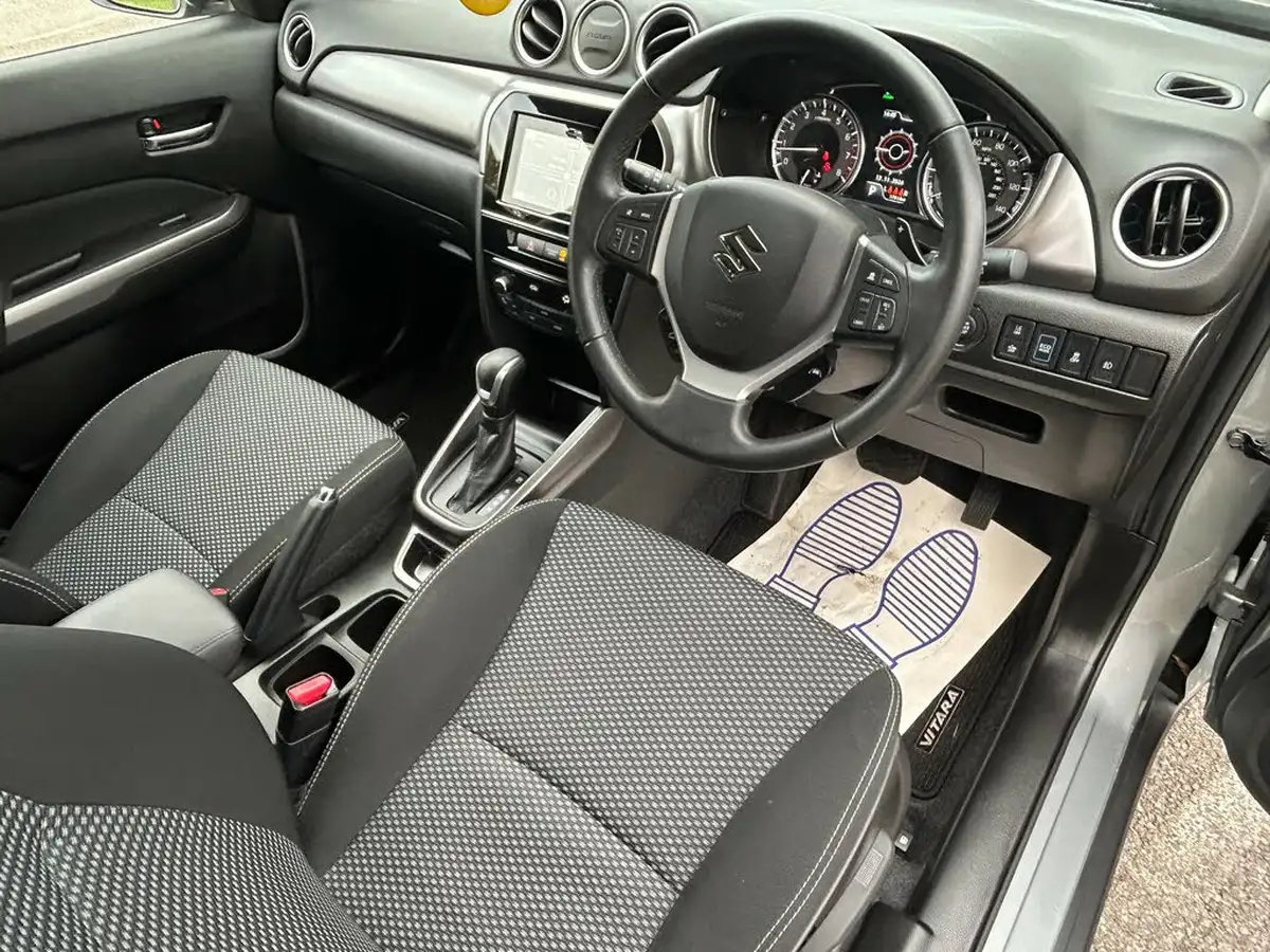 2022-suzuki-vitara-15-sz-t-big-1