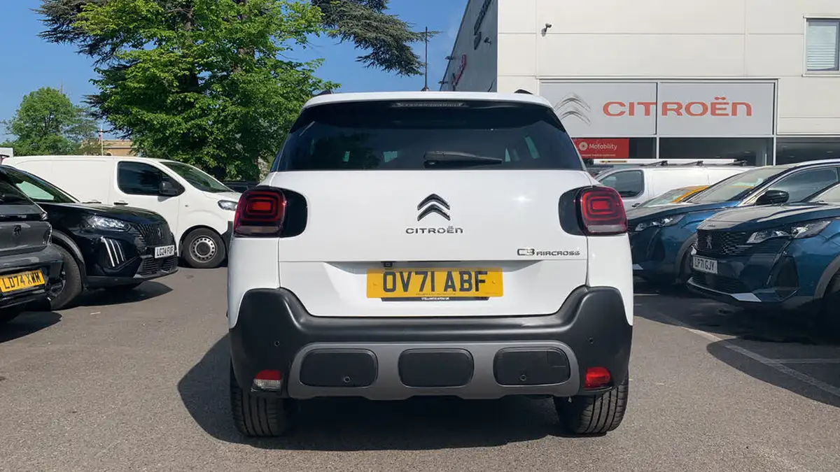 2021-citroen-c3-aircross-12-puretech-shine-plus-110ps-big-8