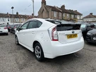 2014-toyota-prius-small-3