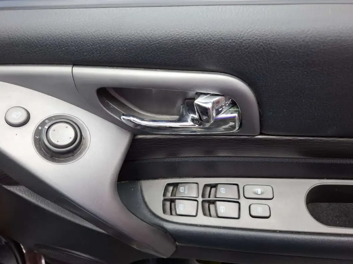 2016-kgm-ssangyong-turismo-22td-ex-big-33