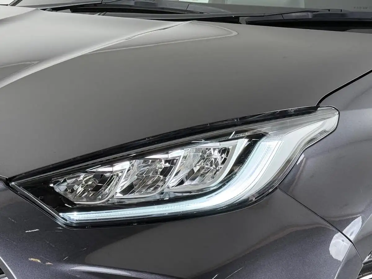 2021-toyota-yaris-15-vvt-i-design-big-8