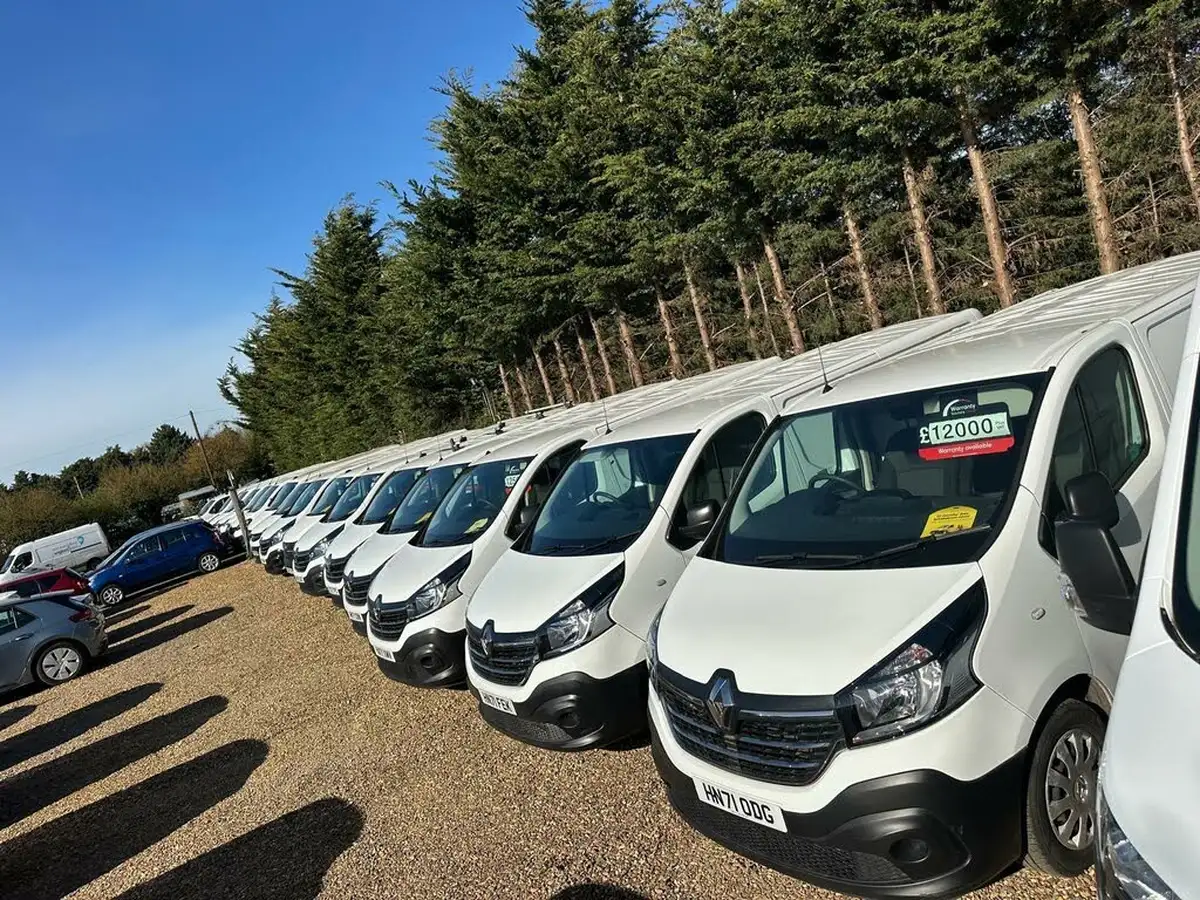2021-renault-trafic-20dci-ll30-energy-120-business-panel-big-35