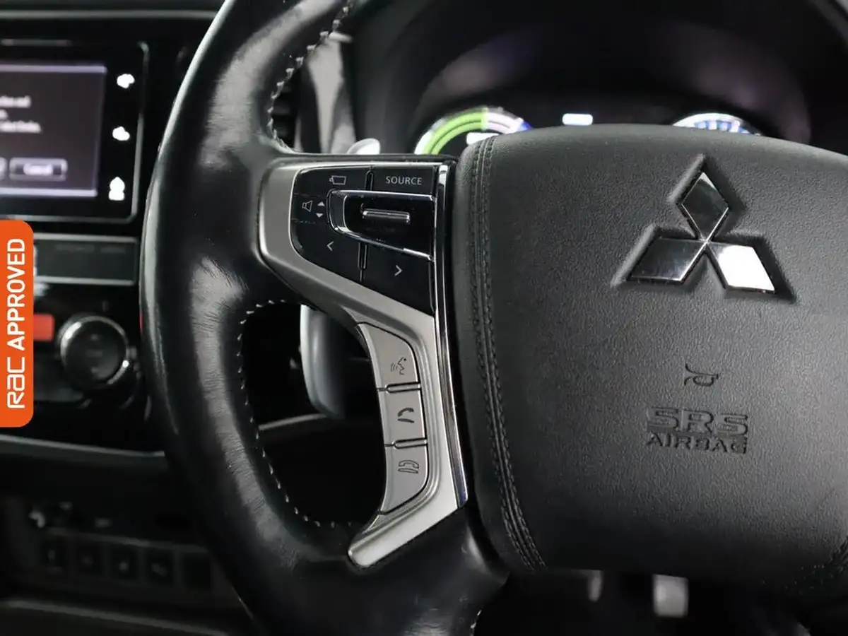 2018-mitsubishi-outlander-24-4h-phev-big-21