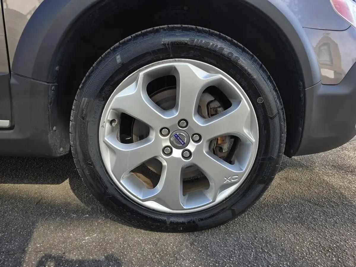 2011-volvo-xc70-30-t6-se-big-59