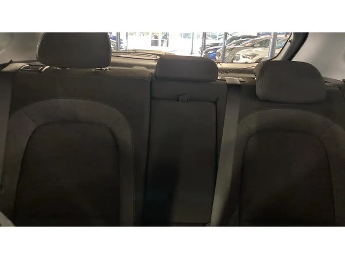 2022-hyundai-kona-e-premium-204ps-64kwh-7kw-obc-big-14