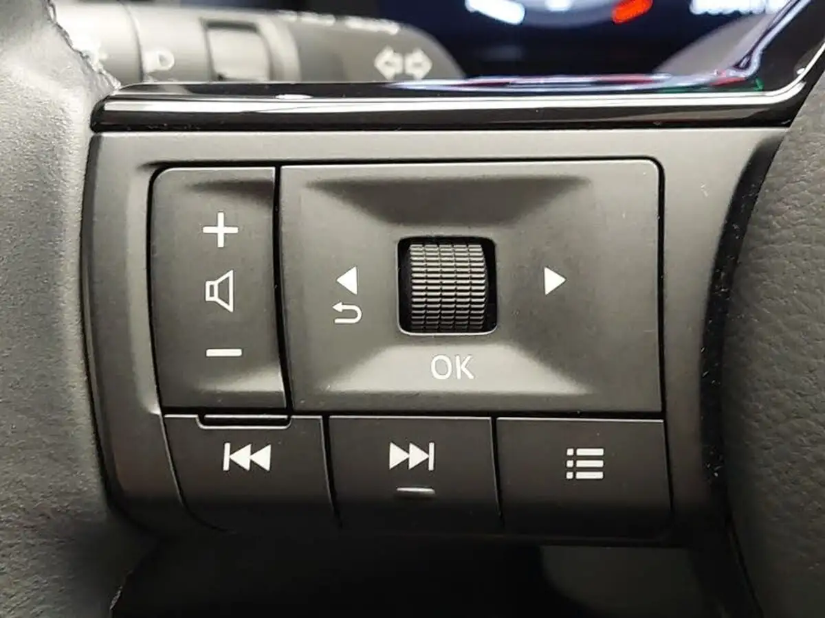 2022-nissan-qashqai-13-dig-t-n-connecta-140ps-big-17