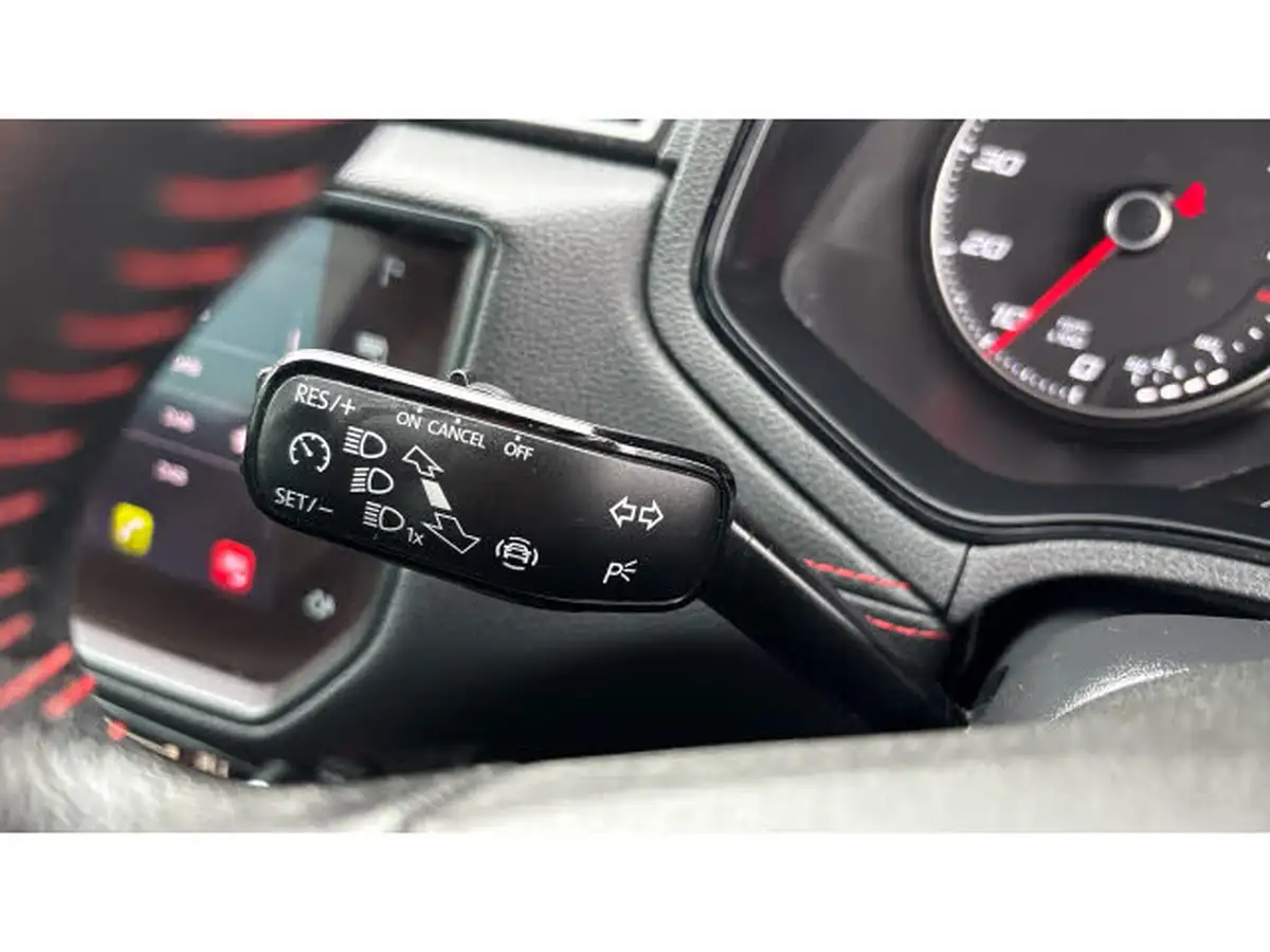 2021-seat-arona-10-tsi-fr-red-edition-big-25