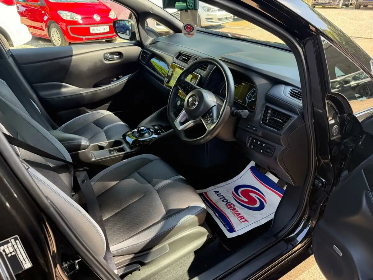 2021-nissan-leaf-e-tekna-big-8