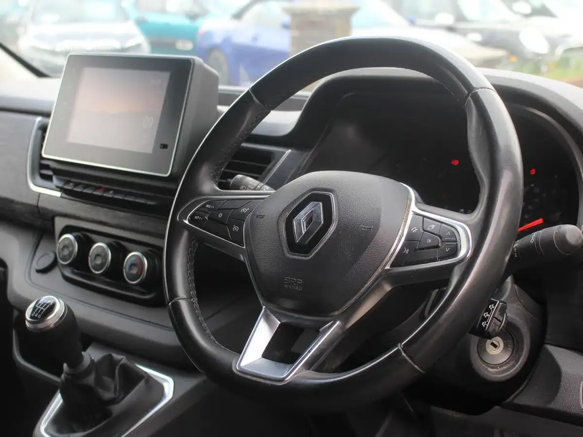 2023-renault-trafic-20dci-sl28-150-sport-big-20