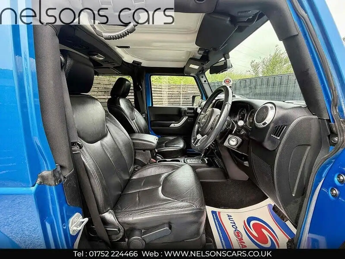 2014-jeep-wrangler-28crd-overland-3d-big-10