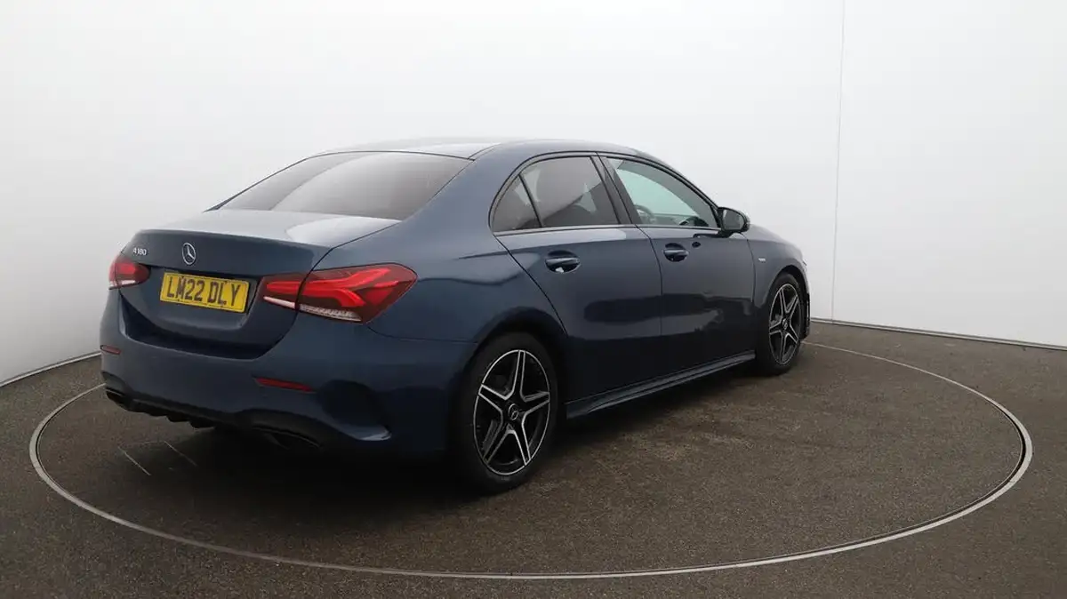 2022-mercedes-benz-a-class-13-a180-amg-line-executive-edition-saloon-4d-7g-dct-big-55