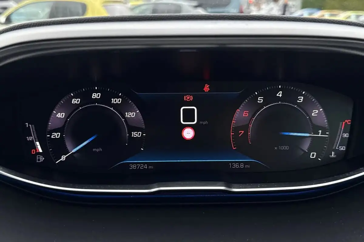 2022-peugeot-3008-suv-12-puretech-active-premium-big-35