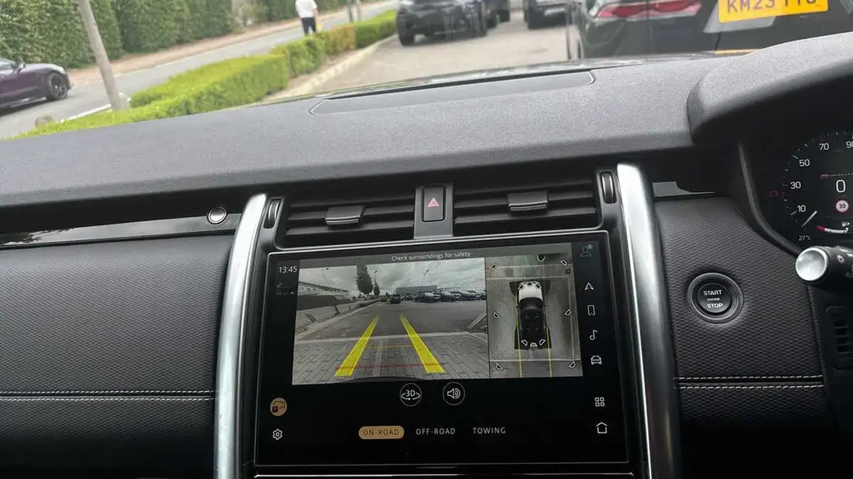 2023-land-rover-discovery-30-d300-commercial-dynamic-hse-big-11