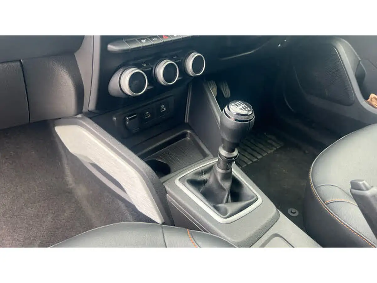 2023-dacia-duster-13-tce-extreme-se-130bhp-big-12
