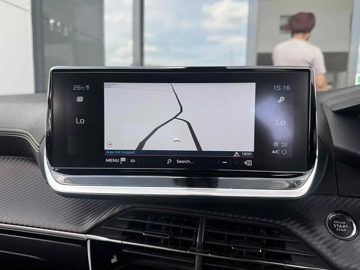 2020-peugeot-2008-suv-12-puretech-gt-line-eat8-big-42