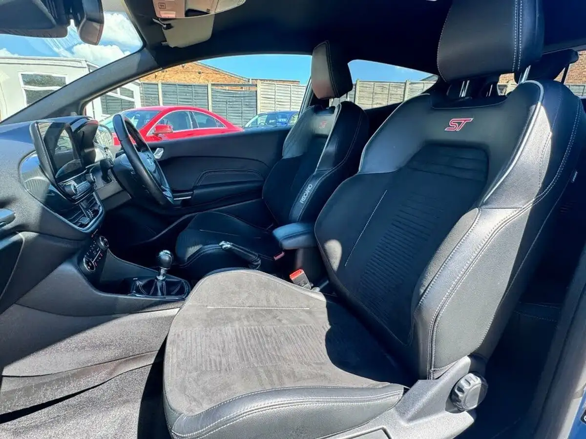 2019-ford-fiesta-15t-st-3-3d-big-30