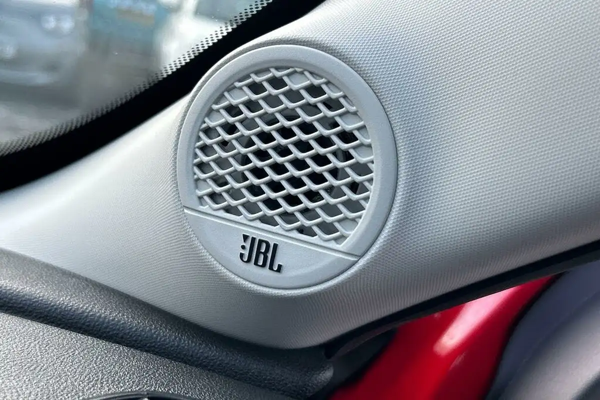 2024-jeep-avenger-12-gse-altitude-big-22