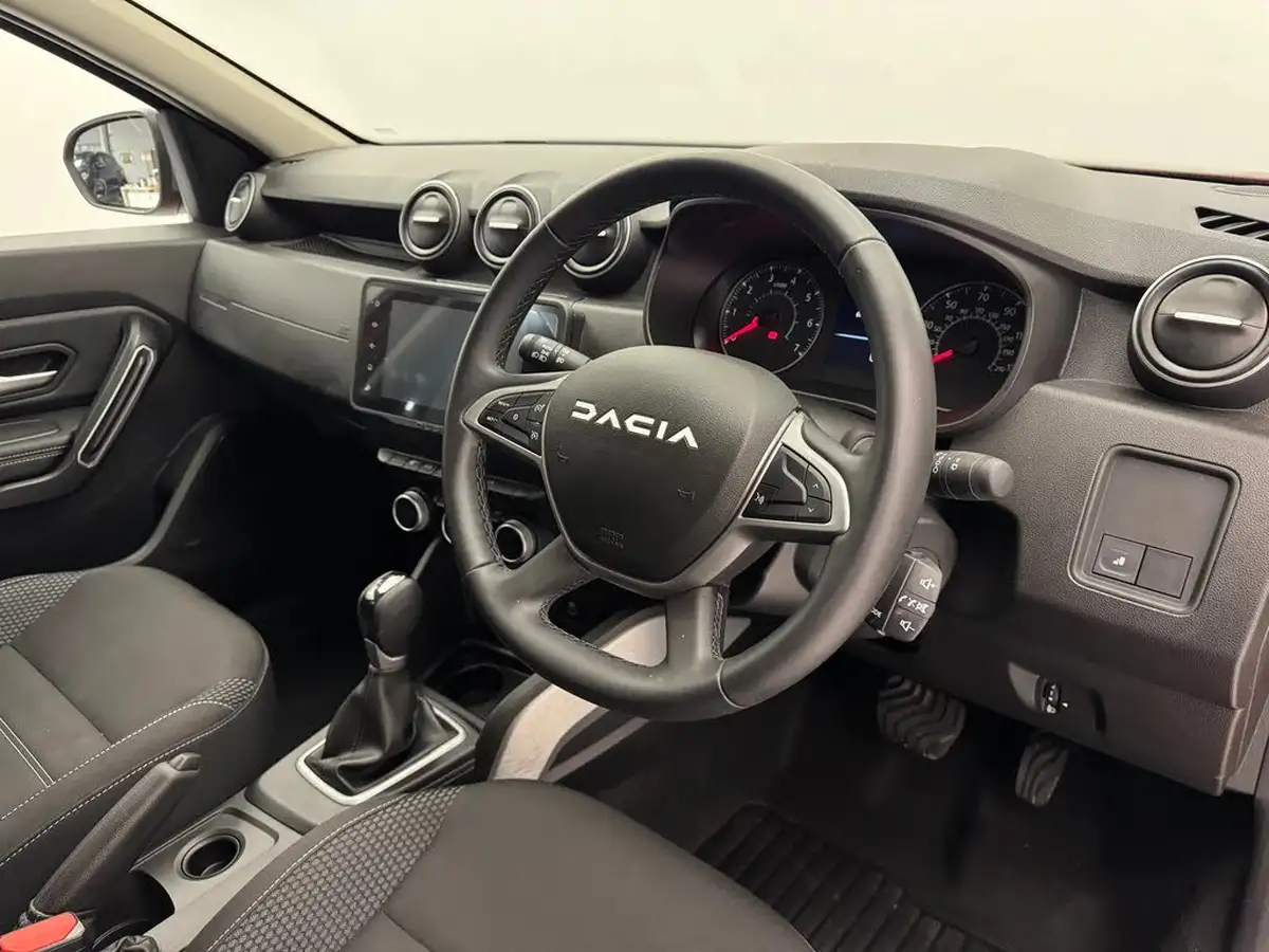 2024-dacia-duster-13-tce-journey-150bhp-1332cc-edc-big-9