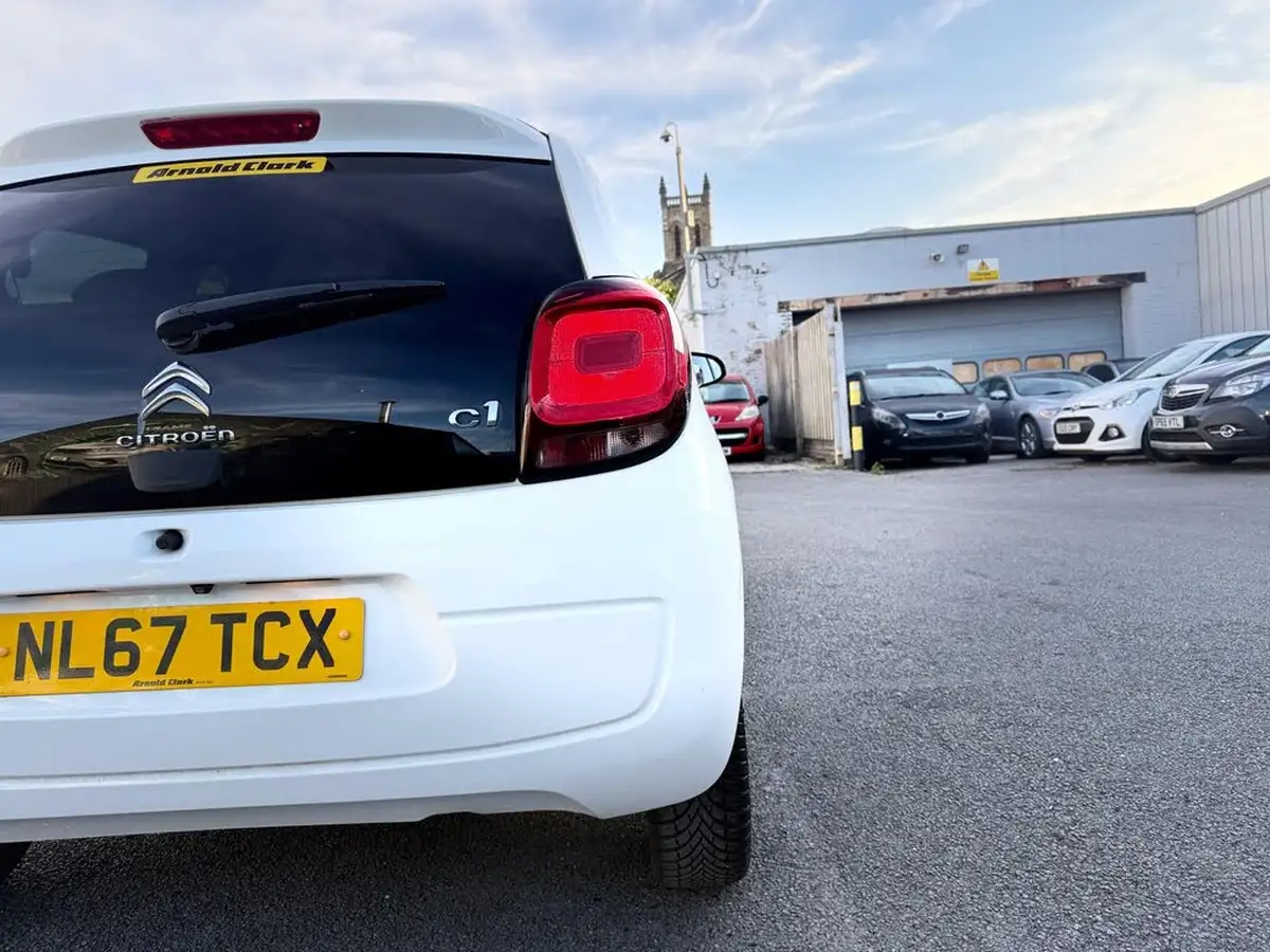 2017-citroen-c1-12-puretech-flair-5d-big-15