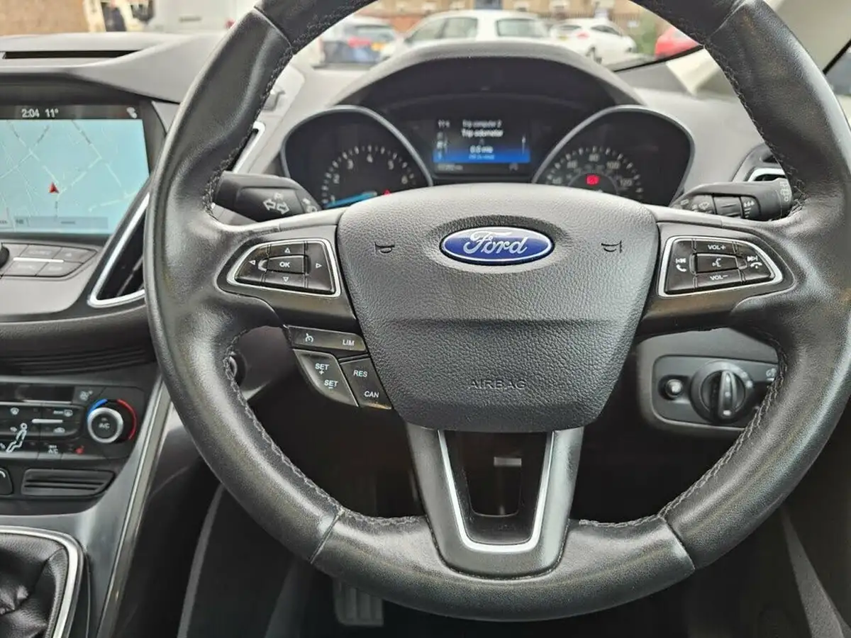 2017-ford-c-max-10t-titanium-x-big-12