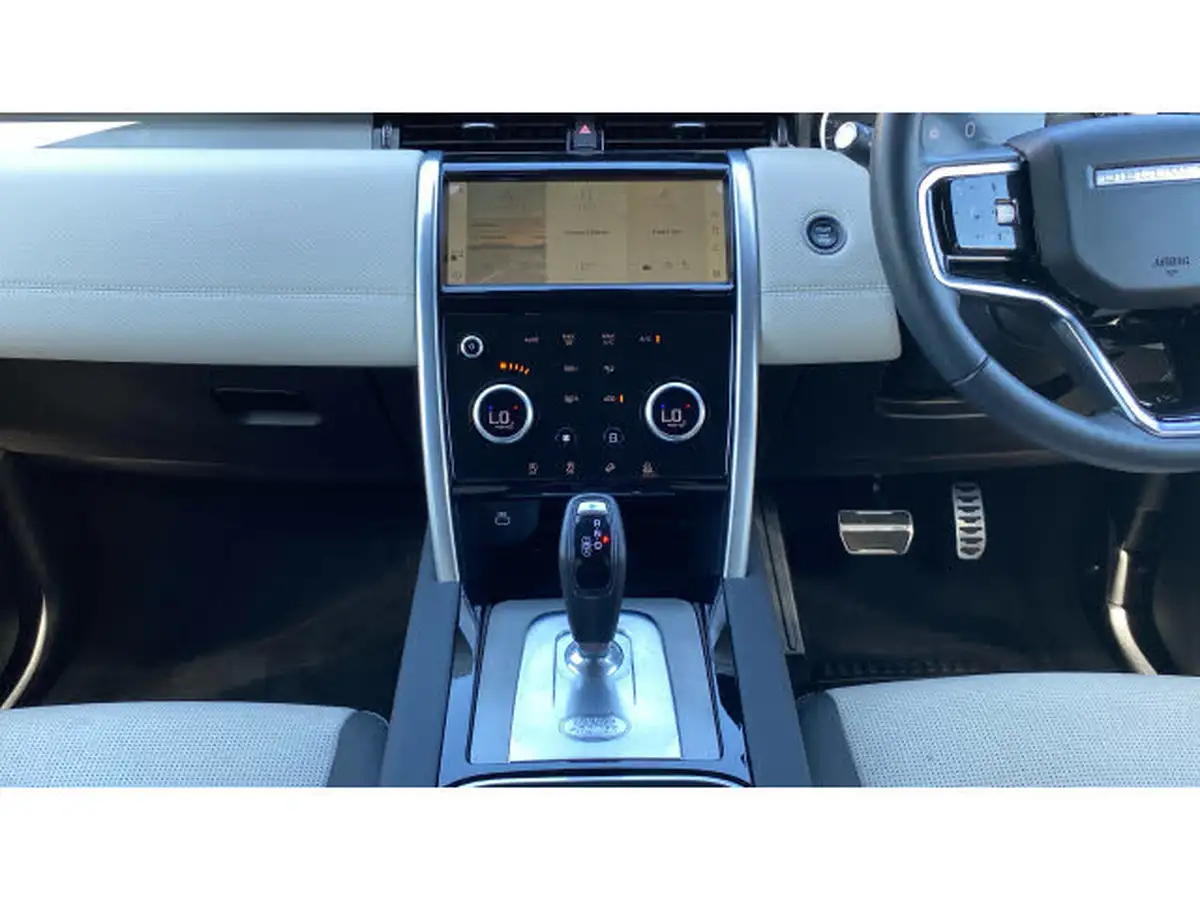 2022-land-rover-discovery-sport-big-13