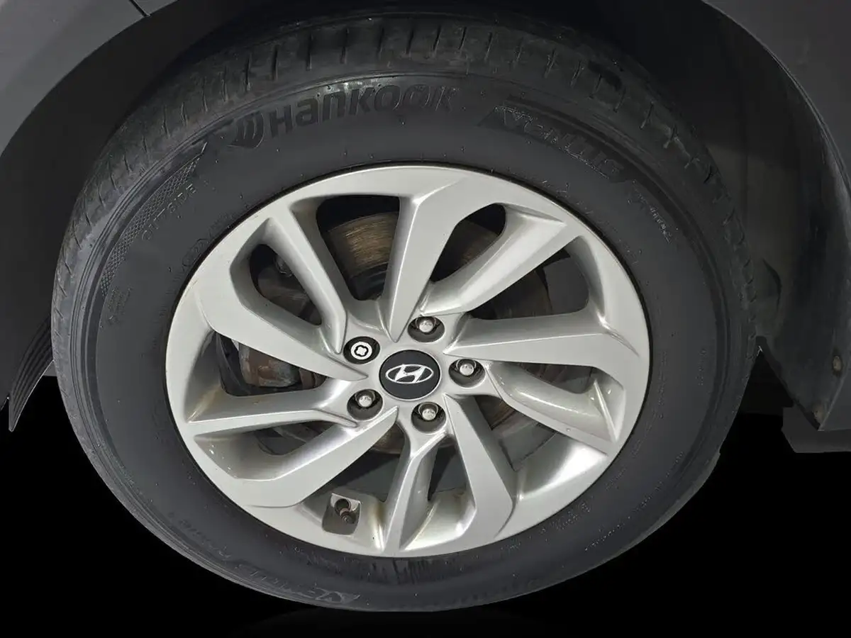 2016-hyundai-tucson-20crdi-blue-drive-se-nav-big-37