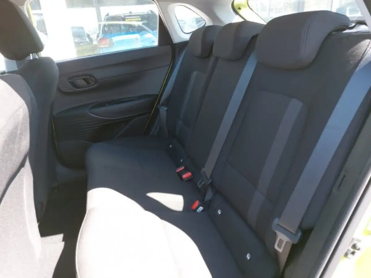 2024-hyundai-i20-10-t-gdi-advance-big-5