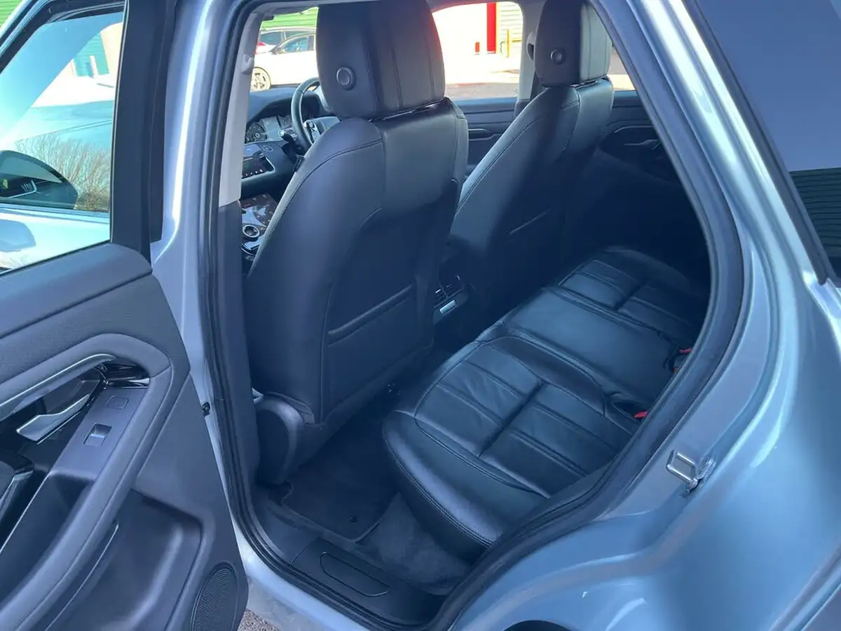 2019-land-rover-range-rover-evoque-20-d180-s-big-27