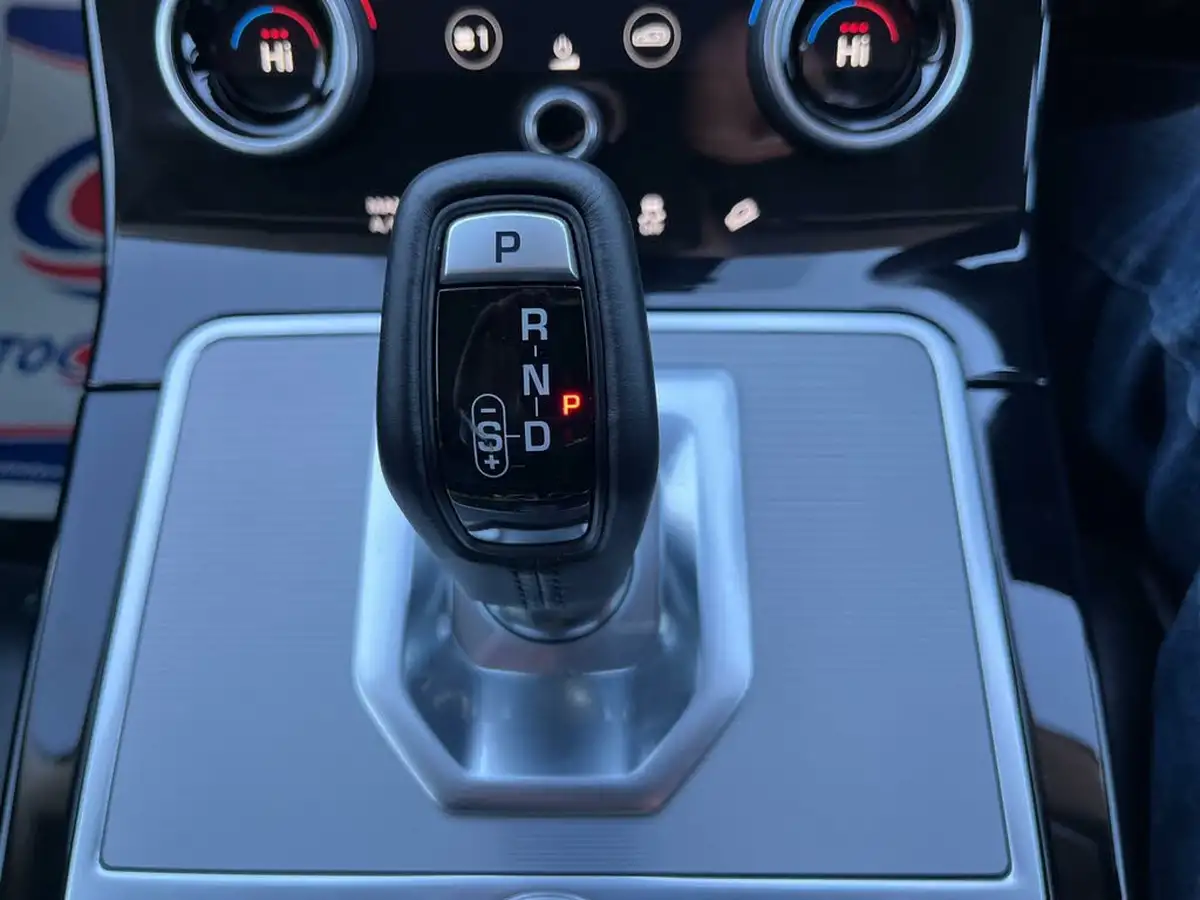 2019-land-rover-range-rover-evoque-20-d180-s-big-31