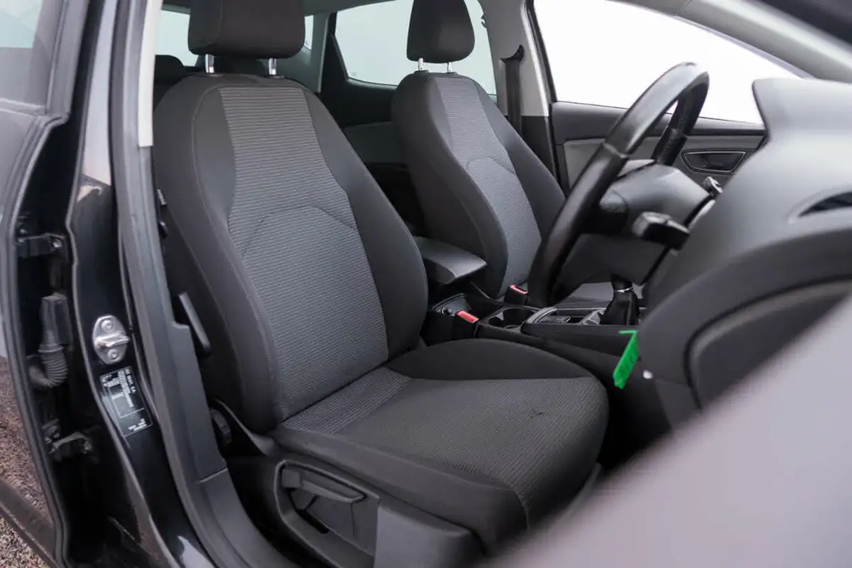 2018-seat-leon-10-tsi-se-dynamic-hatchback-big-5
