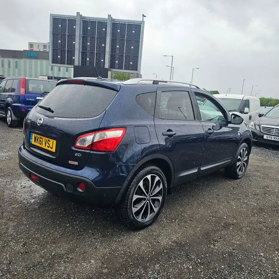 2011-nissan-qashqai-15td-n-tec-big-6
