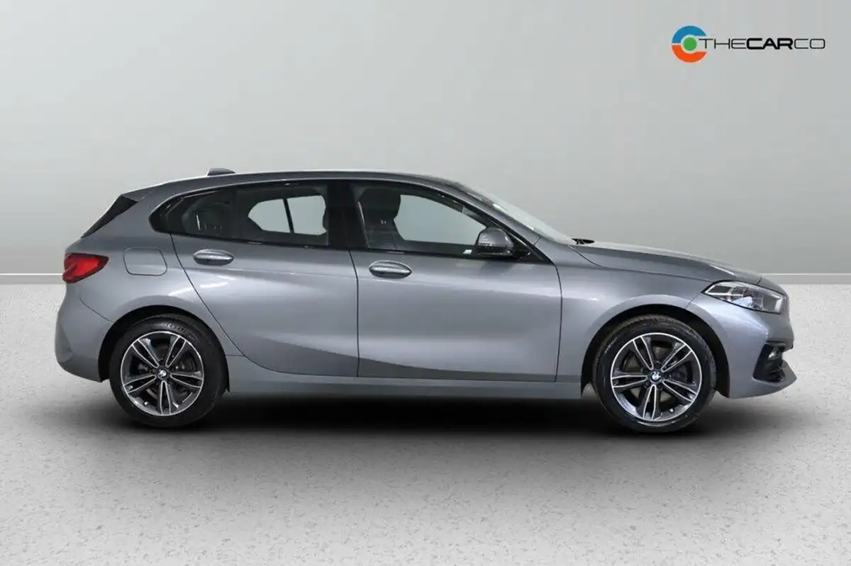 2023-bmw-1-series-15-118i-sport-dct-big-10