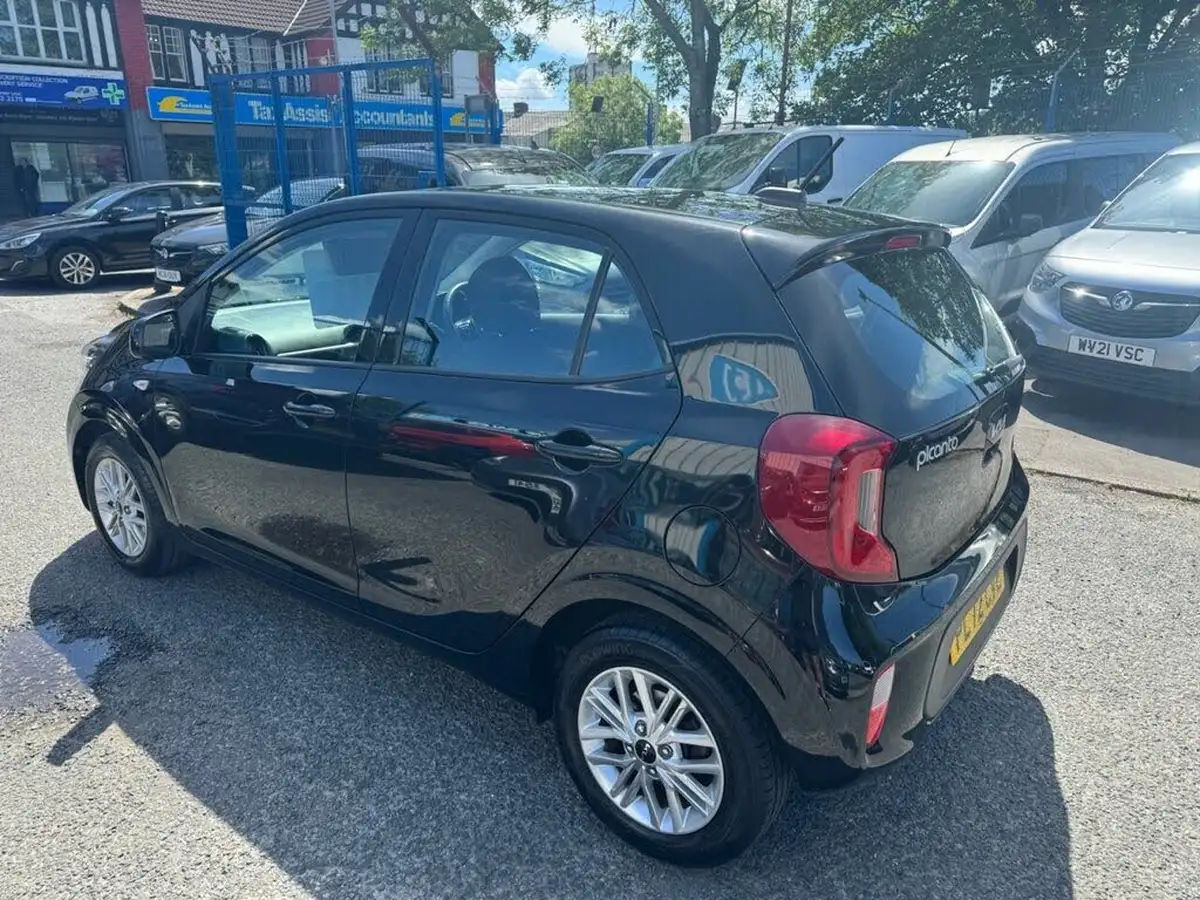 2023-kia-picanto-10-2-big-4