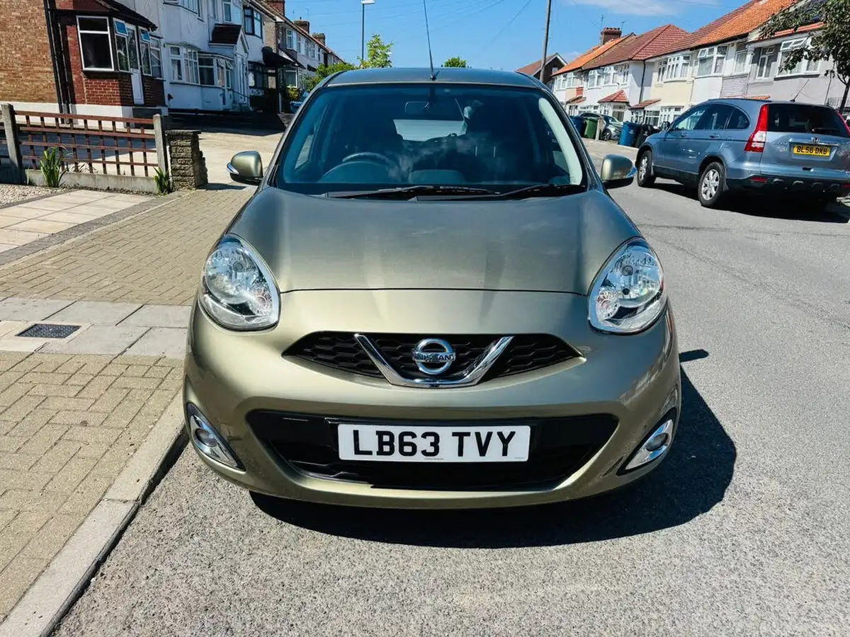 2014-nissan-micra-12-acenta-80ps-cvt-big-2
