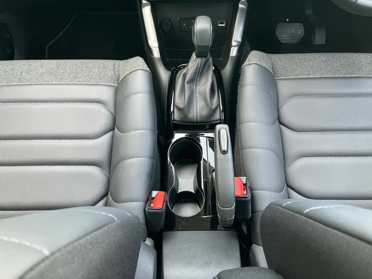 2022-citroen-c3-aircross-12-puretech-shine-plus-130ps-eat6-big-28
