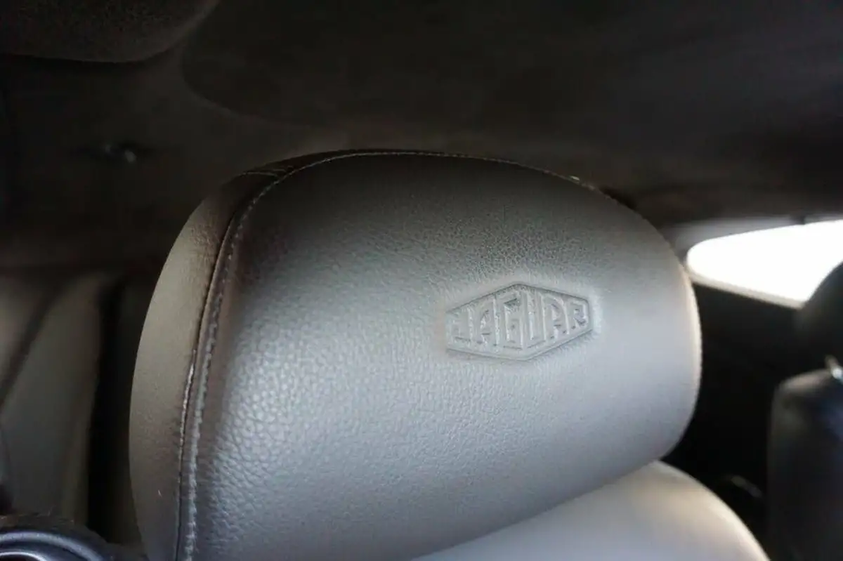 2011-jaguar-xk-50-coupe-auto-big-17