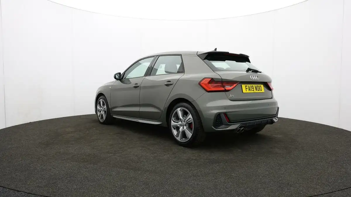 2019-audi-a1-20-40-tfsi-s-line-competition-big-79