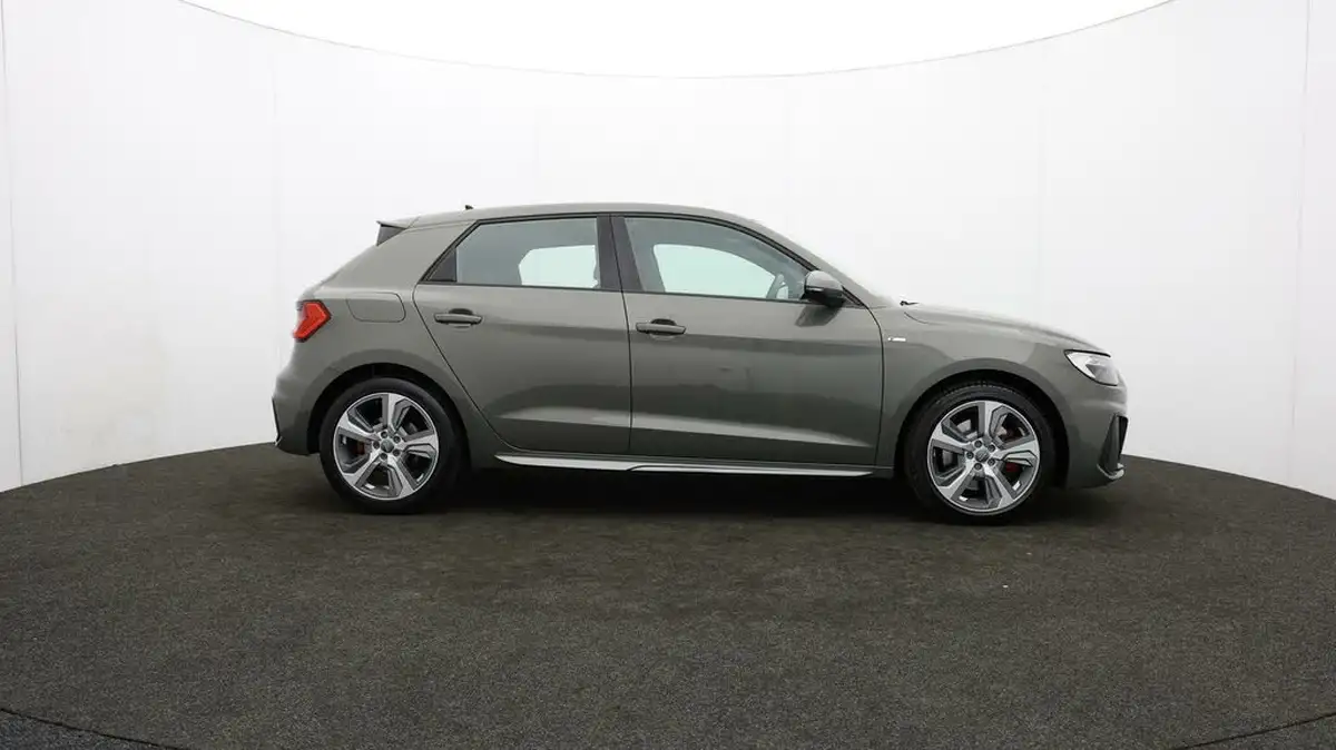 2019-audi-a1-20-40-tfsi-s-line-competition-big-27