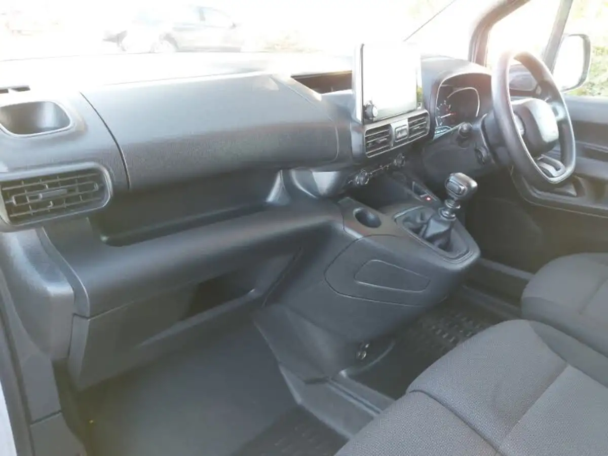 2023-citroen-berlingo-15-bluehdi-1000-enterprise-edition-100pseu6d-big-2