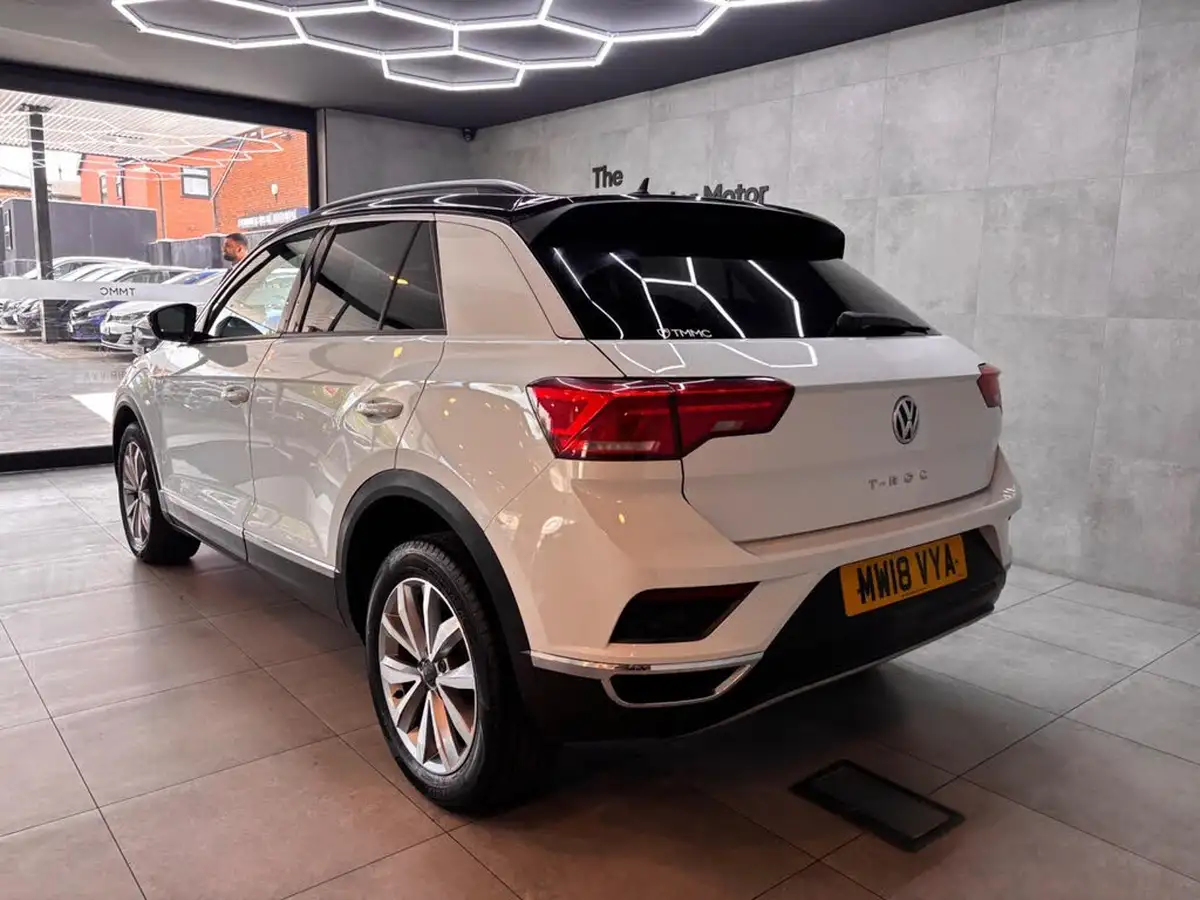 2018-volkswagen-t-roc-10-tsi-design-ss-big-8