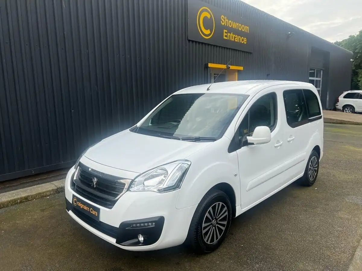 2015-peugeot-partner-16-bluehdi-tepee-active-75bhp-big-7