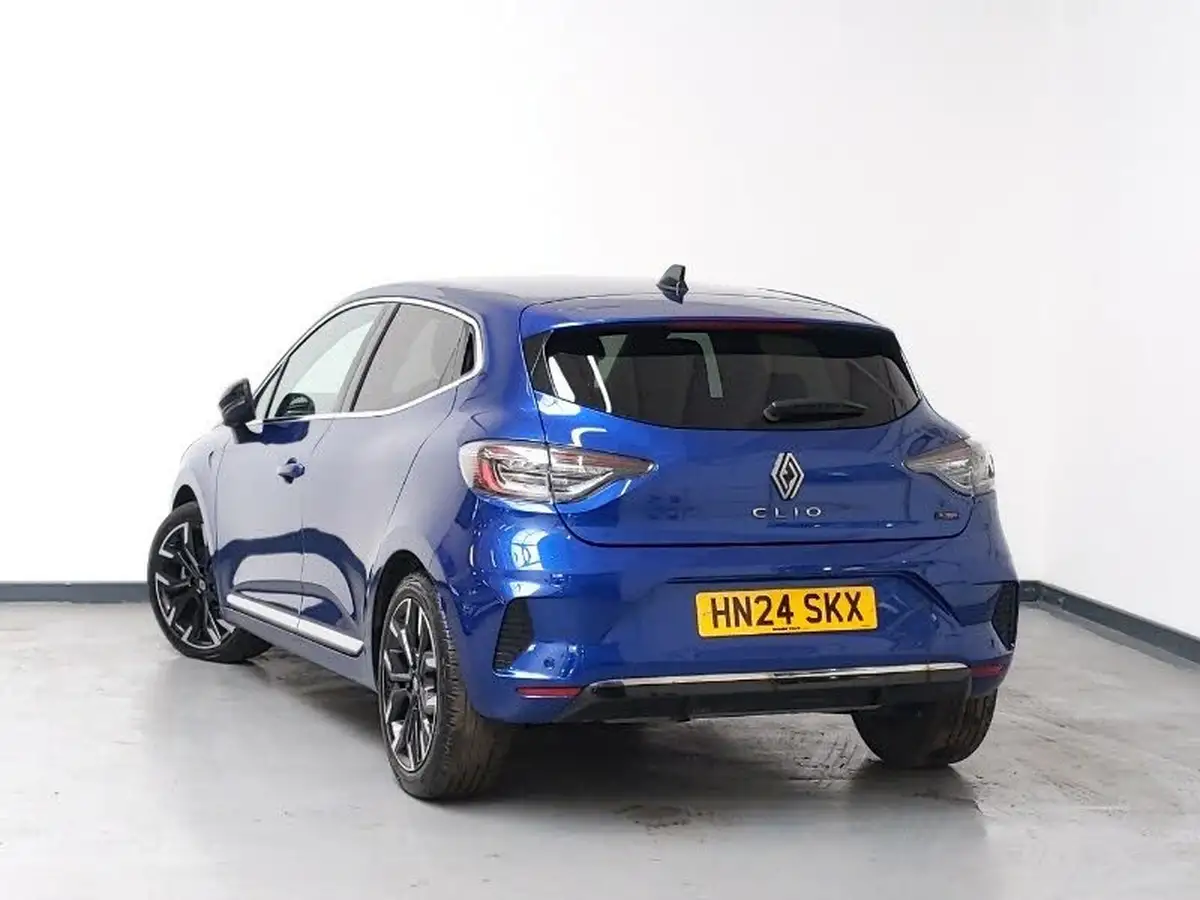 2024-renault-clio-16-techno-big-1