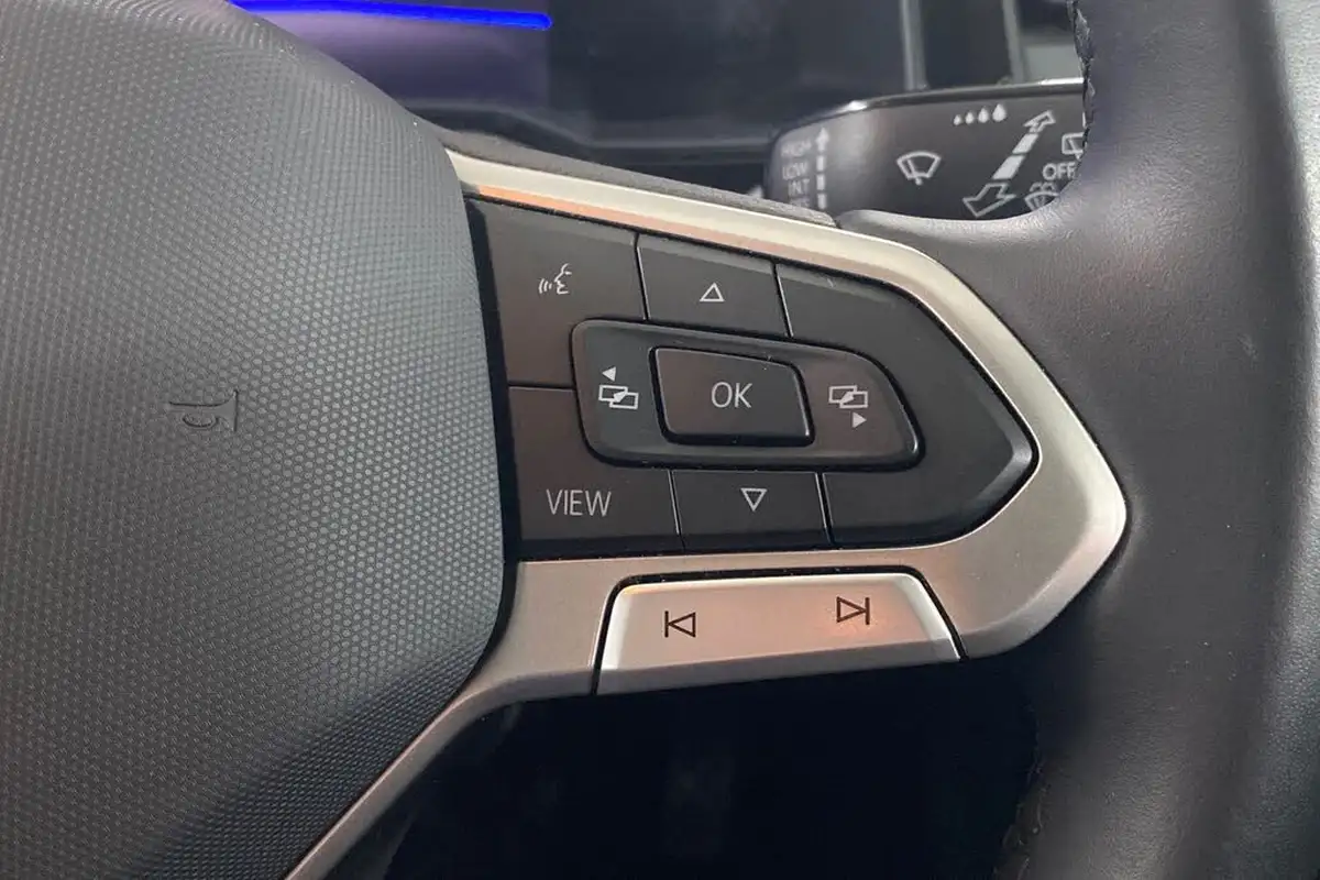 2024-volkswagen-polo-10-tsi-life-big-25