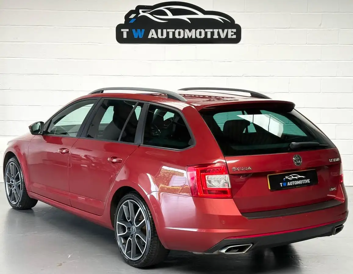 2013-skoda-octavia-20tdi-vrs-184ps-estate-big-9