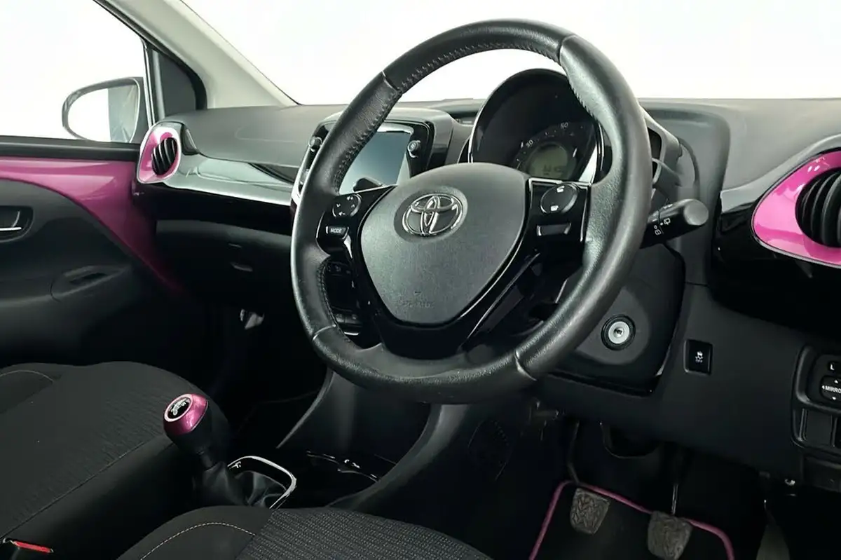 2018-toyota-aygo-10-vvt-i-x-cite-big-8