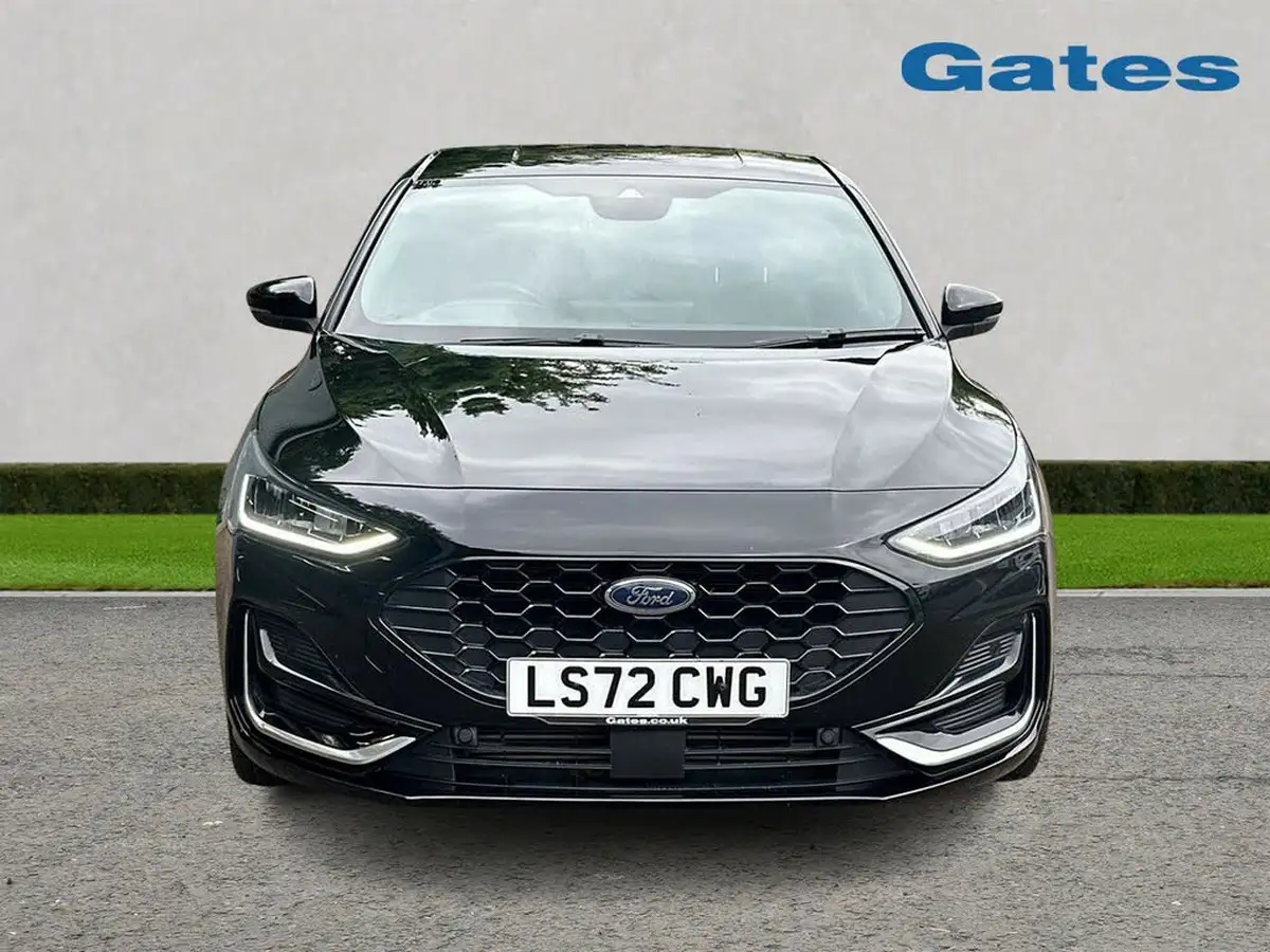 2022-ford-focus-10t-st-line-vignale-155ps-hybrid-mhev-hatchback-big-1