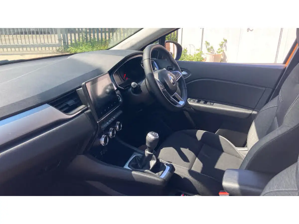 2021-renault-captur-10-tce-iconic-100bhp-big-8
