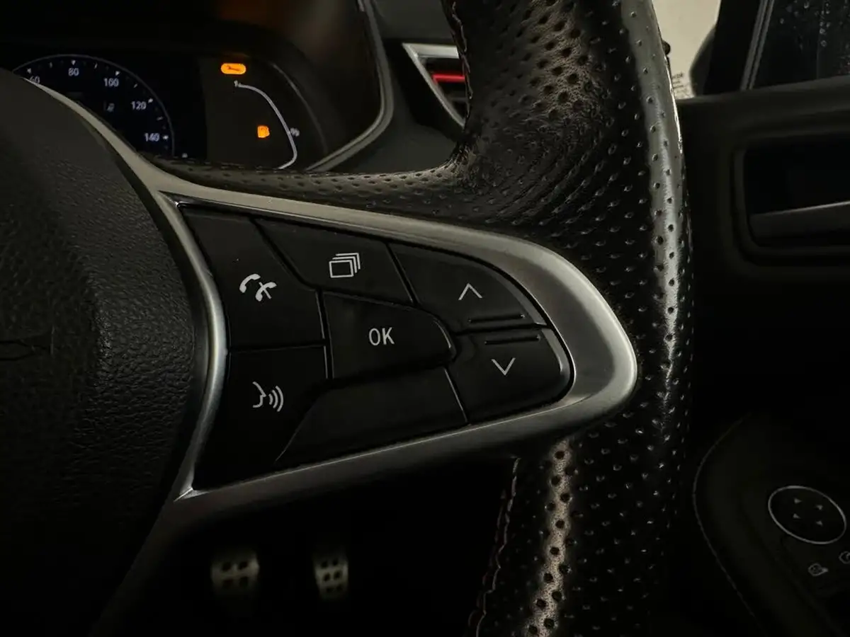 2021-renault-clio-10-tce-rs-line-90ps-big-13