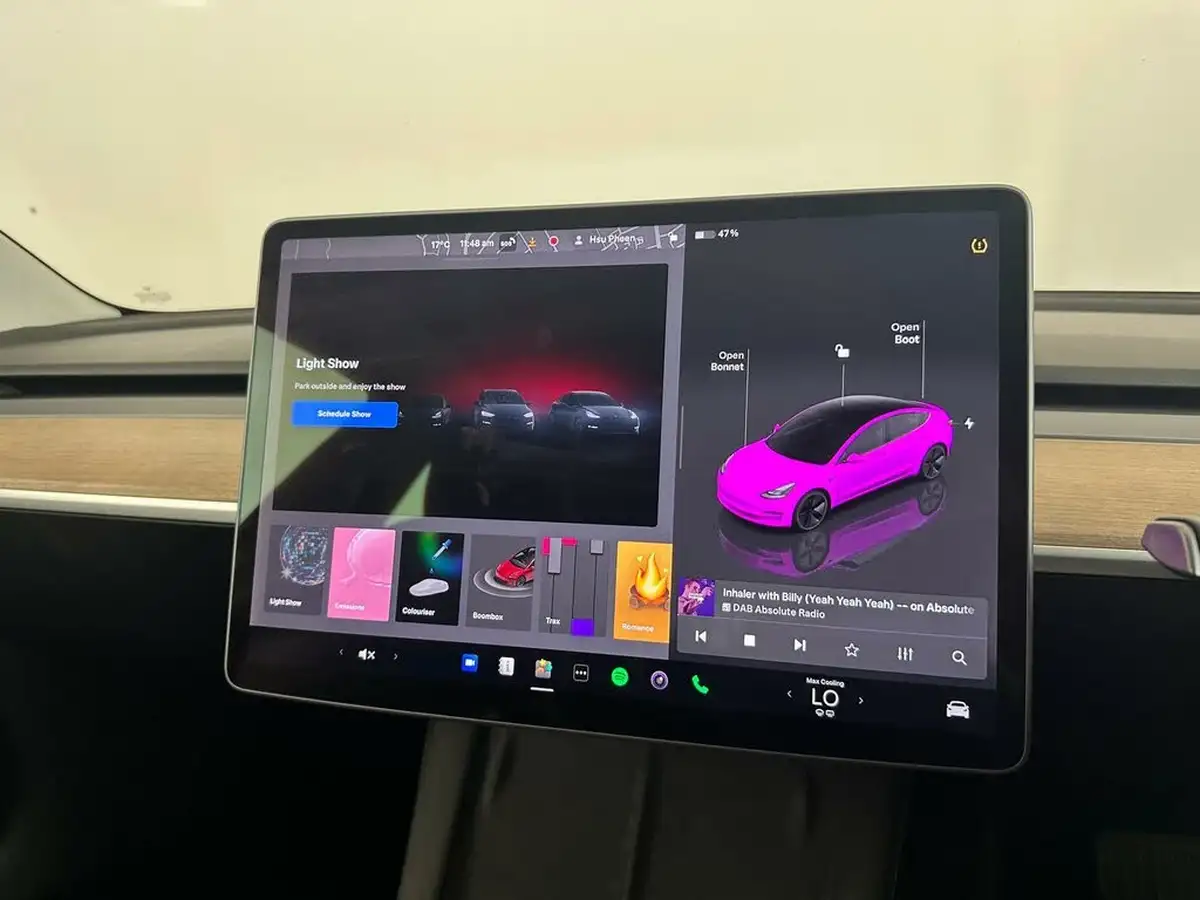 2022-tesla-model-3-e-long-range-big-44